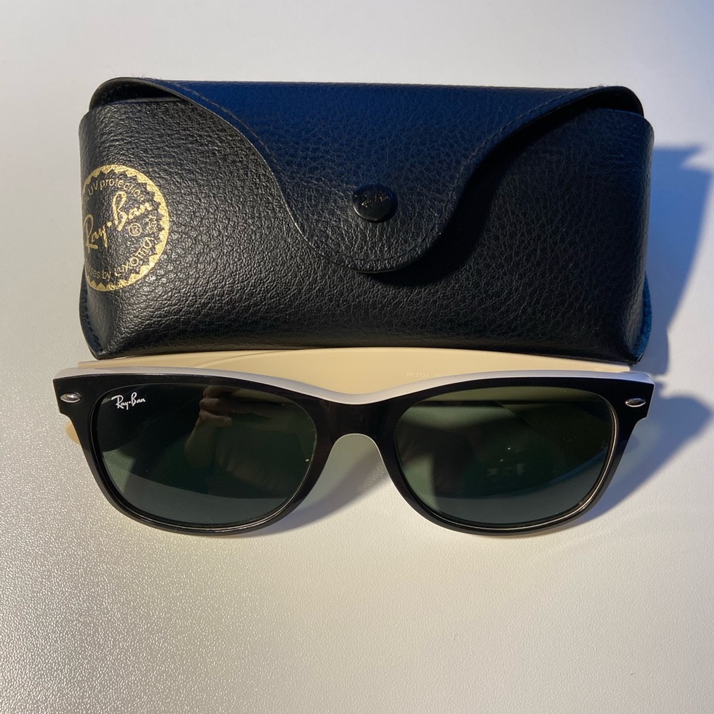 RAYBAN Wayfarer Bicolor Sunglasses – Black & Cream with case